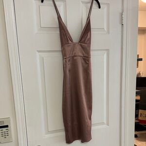 Chic Backless Satin Dress in Rose by [Brand]